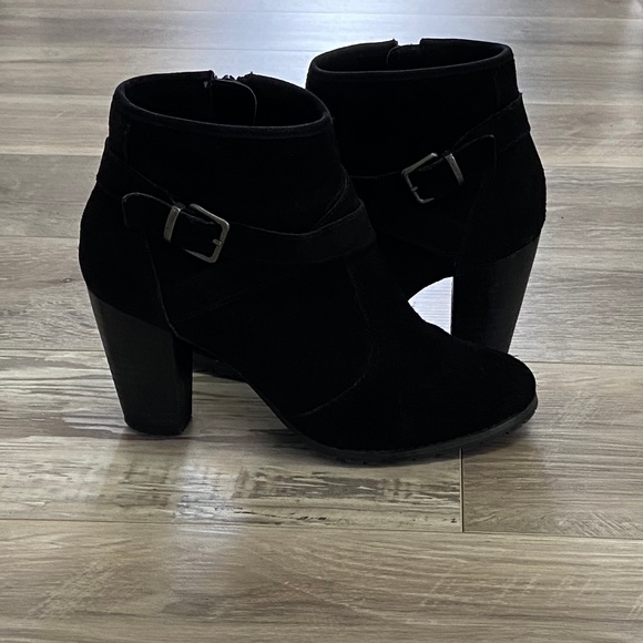 LeChateau Suede Winter Lined Bootie - Picture 2 of 9
